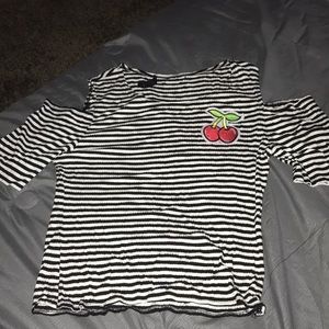 Shirt with stripes with cherry design